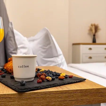 With Garden View By Flat Mаnager Διαμέρισμα