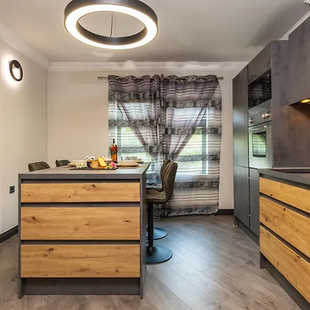 Apartmán With Garden View By Flat Mаnager